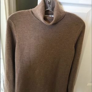 Turtleneck fine knit sweater